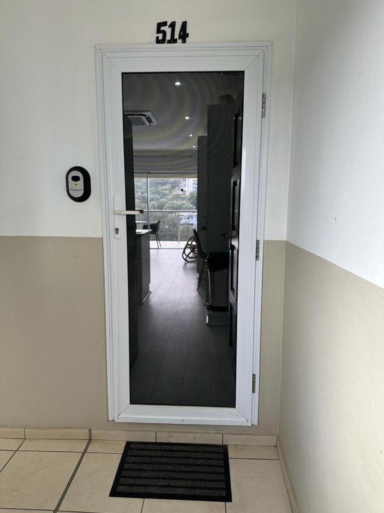 Umdloti Holiday Resort Apartment 514 - Amazing Breaker & Ocean Views Exteriör bild